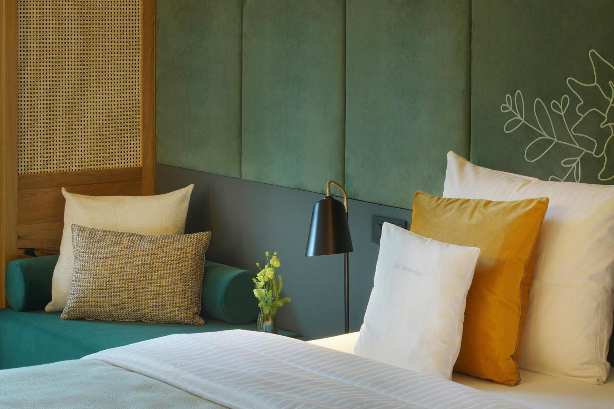Das Tegernsee Exterior foto A bedroom at the hotel